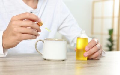 Jak właściwie nakładać olejek – pod krem czy na krem?