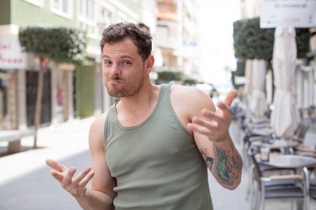 Jak naturalnie podnieść poziom testosteronu bez suplementów?