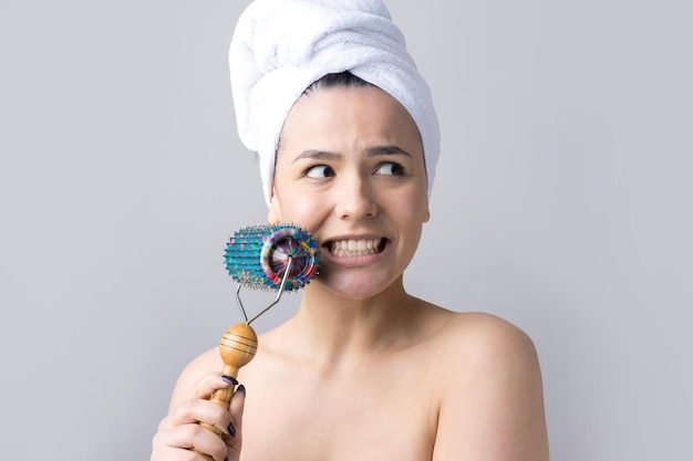 Masaż twarzy bańką chińską - tajniki domowej pielęgnacji