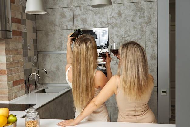 Keratynowe prostowanie włosów w domu jakie kosmetyki sprawdzą się najlepiej?