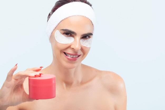 Płatki pod oczy jak używać na co zwrócić uwagę?