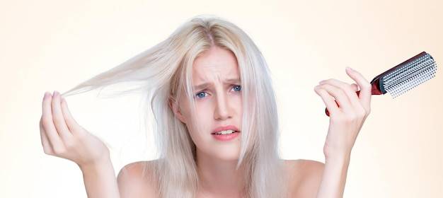 Jak naprawić włosy po rozjaśnieniu i odzyskać ich zdrowy wygląd?